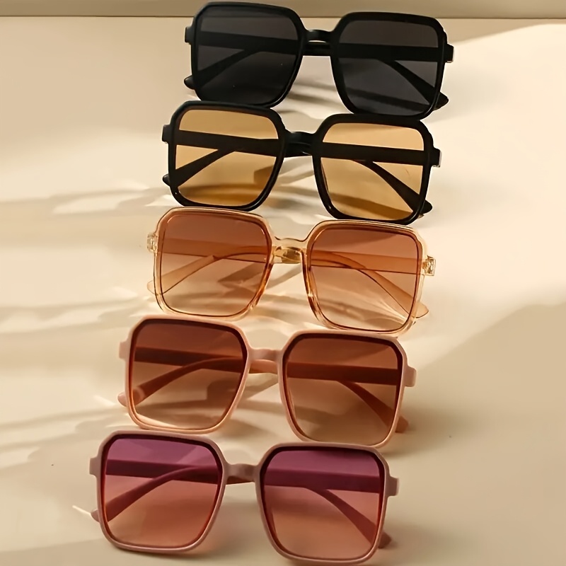 Ensemble de 5 Lunettes à Monture Carrée pour Femmes, Matériau PC, , Charnières en Plastique pour la Randonnée
Ensemble de 5 Lunettes à Monture Carrée pour Femmes, Matériau PC, , Charnières en Plastique pour la Randonnée