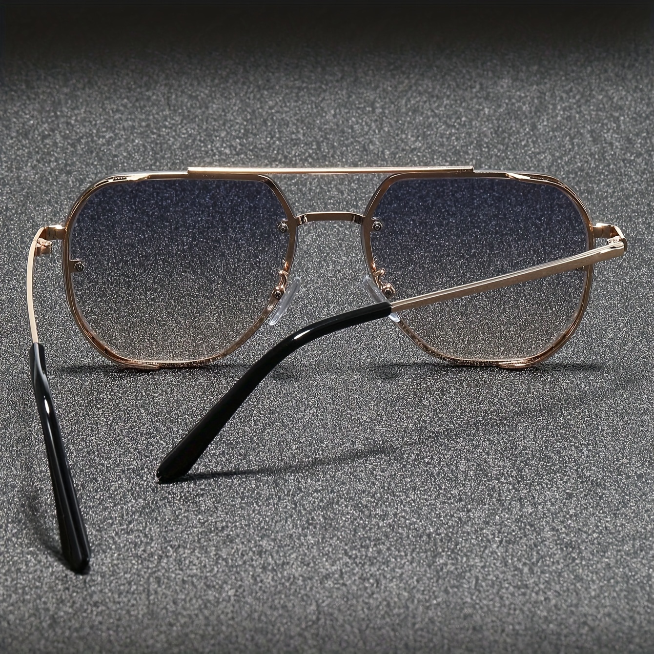 1pc Retro Double Beam Metal Frame Glasses, Casual Alloy Full Rim Decorative Glasses With Pc For Hiking Daily Leisure
1pc Retro Double Beam Metal Frame Glasses, Casual Alloy Full Rim Decorative Glasses With Pc For Hiking Daily Leisure