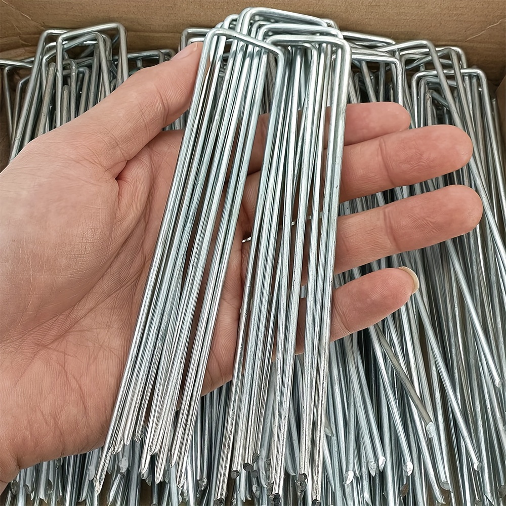 50/100pcs 6 Inch Galvanized Garden Landscape Staples, 11 Gauge U-type Turf Staples Stakes For Artificial Grass, Rust Proof Sod Pins Stakes For Securing Fences Weed Barrier, Netting And Tents Tarps
50/100pcs 6 Inch Galvanized Garden Landscape Staples, 11 Gauge U-type Turf Staples Stakes For Artificial Grass, Rust Proof Sod Pins Stakes For Securing Fences Weed Barrier, Netting And Tents Tarps