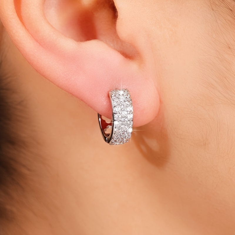 2pcs Hip-hop Synthetic Zircon Beads Decor Hoop Earrings For Men, Suitable For Daily Wear
2pcs Hip-hop Synthetic Zircon Beads Decor Hoop Earrings For Men, Suitable For Daily Wear