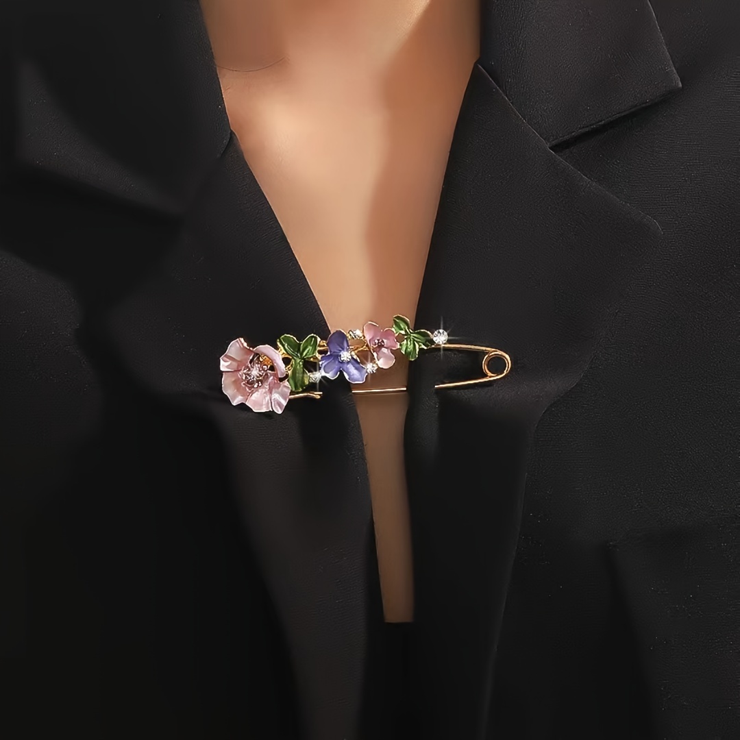 2pcs Bohemian Style Floral Safety Pins, Color Rhinestone Brooches, Fashion Accessory For Scarves, Shirts, Jackets, Anti-slip Needle Collar, Shirt Cardigan Buttons, Jewelry For And Parties
2pcs Bohemian Style Floral Safety Pins, Color Rhinestone Brooches, Fashion Accessory For Scarves, Shirts, Jackets, Anti-slip Needle Collar, Shirt Cardigan Buttons, Jewelry For And Parties