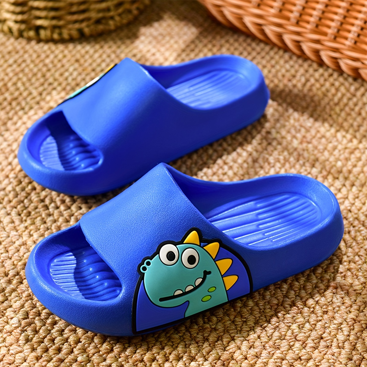Cute Cartoon Open Toe Slippers For Girls, Wear-resistant Lightweight Slippers For Indoor Shower Pool, All Seasons
Cute Cartoon Open Toe Slippers For Girls, Wear-resistant Lightweight Slippers For Indoor Shower Pool, All Seasons