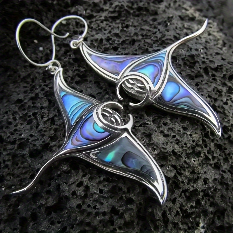 Colored Shell Electric Fish Design Earrings With Vintage Cute Ocean Style Silvery Plated Jewelry Creative Women's Gift
Colored Shell Electric Fish Design Earrings With Vintage Cute Ocean Style Silvery Plated Jewelry Creative Women's Gift