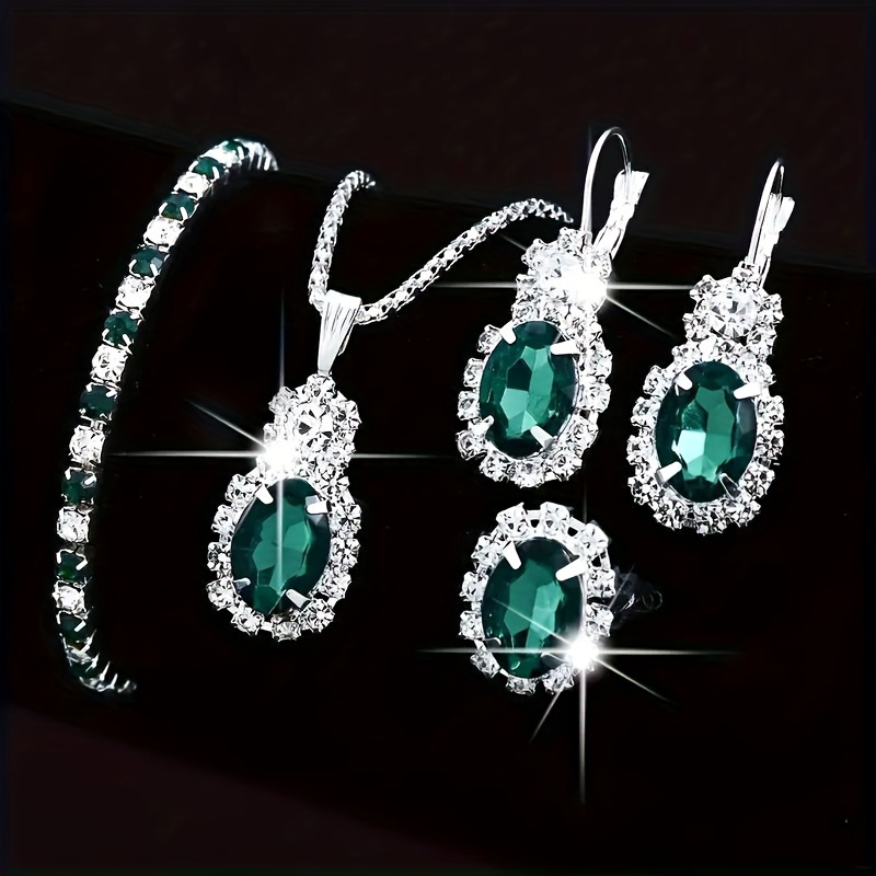 Retro Luxury Jewelry Set For Women - 5-piece Green Oval Pendant Necklace, Ring, Earrings, And Bracelet - Elegant And Stylish For Daily Wear Or Gift Giving
Retro Luxury Jewelry Set For Women - 5-piece Green Oval Pendant Necklace, Ring, Earrings, And Bracelet - Elegant And Stylish For Daily Wear Or Gift Giving