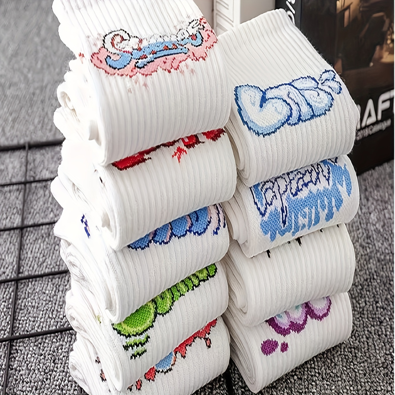 9 Pairs Of Men's Trendy Graffiti Pattern Crew Socks, Anti Odor & Sweat Absorption Breathable Socks, For All Wearing
9 Pairs Of Men's Trendy Graffiti Pattern Crew Socks, Anti Odor & Sweat Absorption Breathable Socks, For All Wearing