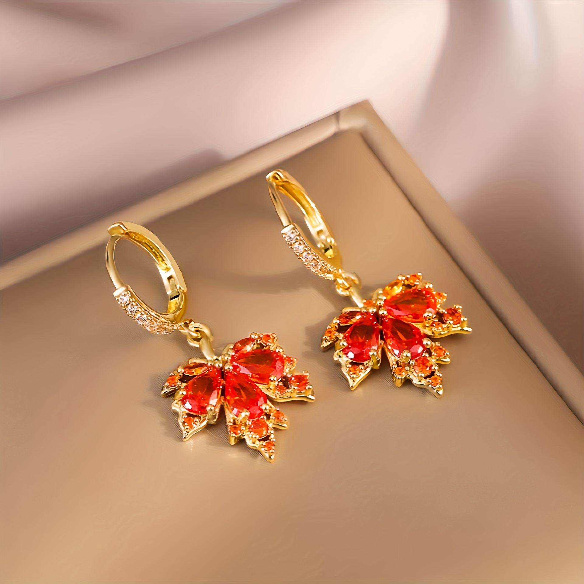 Of 925 Silver, Sparkling, Autumn And Winter Zirconia Maple Earrings, High-end Earrings, Suitable For Christmas Gifts, Birthday Gifts
Of 925 Silver, Sparkling, Autumn And Winter Zirconia Maple Earrings, High-end Earrings, Suitable For Christmas Gifts, Birthday Gifts