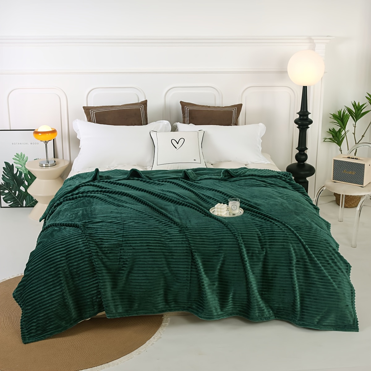 1pc Cozy Solid Color Blanket, -friendly Throw For Bed, Stylish Modern Home Decor, Without Pillow Inserts And Covers
1pc Cozy Solid Color Blanket, -friendly Throw For Bed, Stylish Modern Home Decor, Without Pillow Inserts And Covers