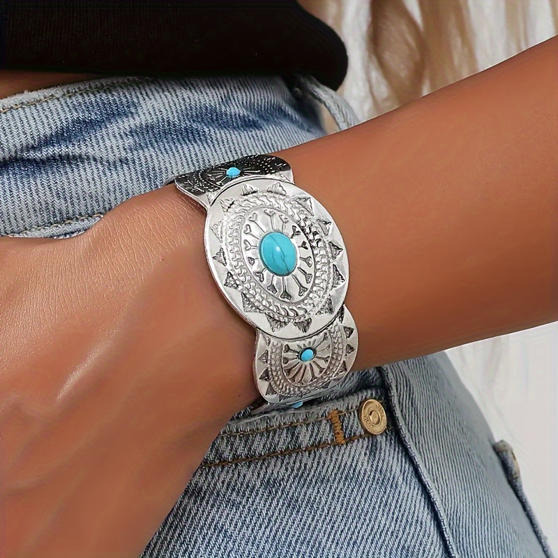 Bracelet en de style avec incrustations de turquoise synthétique pour femmes – Pas de , pour le port
Bracelet en de style avec incrustations de turquoise synthétique pour femmes – Pas de , pour le port