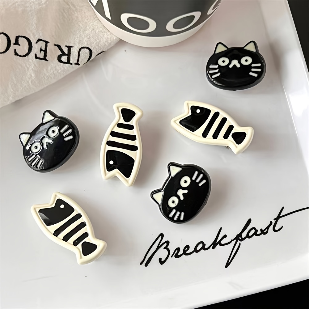 4pcs, Adorable Creative Funny Cat & Fish Hair Clips, Women Girls Cartoon Style Casual Leisure Hair Accessories, Gift Photo Props
4pcs, Adorable Creative Funny Cat & Fish Hair Clips, Women Girls Cartoon Style Casual Leisure Hair Accessories, Gift Photo Props