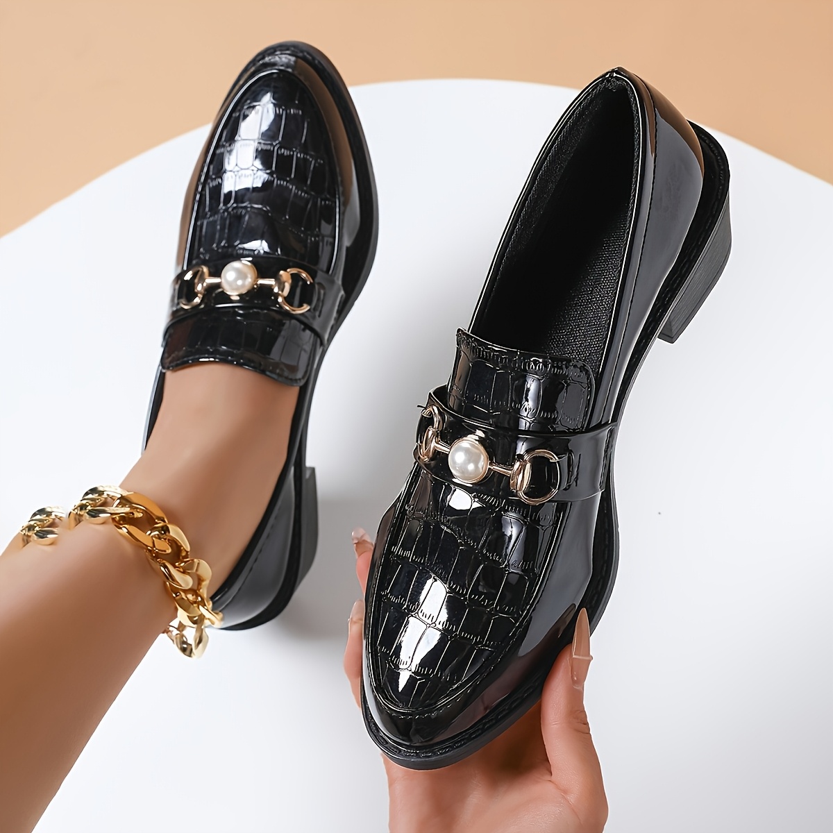 Elegant Women's Loafers With Pearl & Chain Accents - Comfortable Slip-on Work Shoes, For All
Elegant Women's Loafers With Pearl & Chain Accents - Comfortable Slip-on Work Shoes, For All