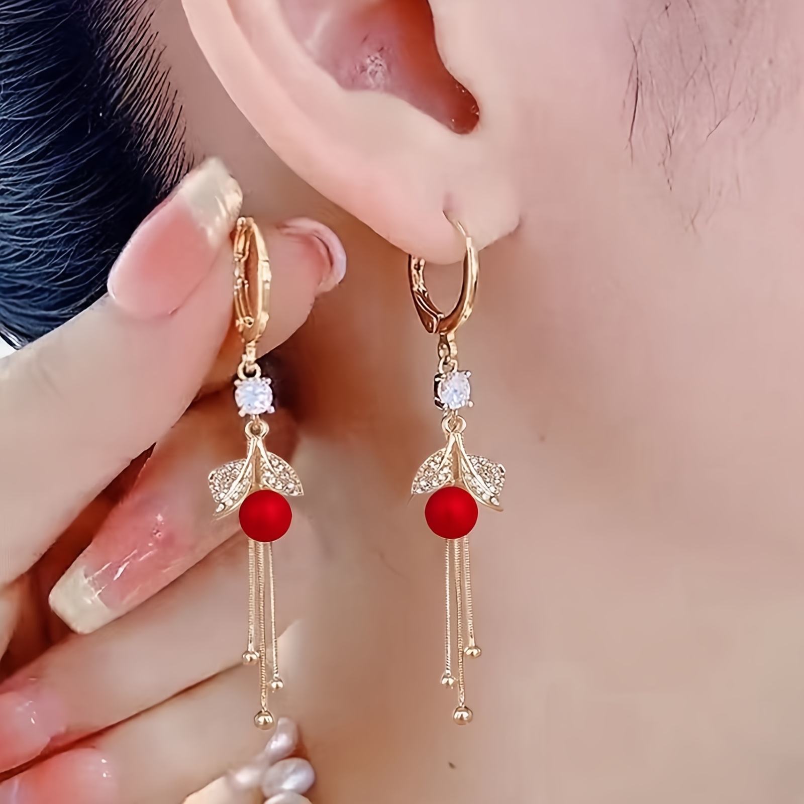 1 Pair Elegant Red Pearl Leaf Tassel Earrings, Fashionable Style, Women's Alloy Jewelry, & Gift-, Stainless Steel Ear Needle, Copper Alloy, Holiday Theme, Valentine's Day Accessory
1 Pair Elegant Red Pearl Leaf Tassel Earrings, Fashionable Style, Women's Alloy Jewelry, & Gift-, Stainless Steel Ear Needle, Copper Alloy, Holiday Theme, Valentine's Day Accessory