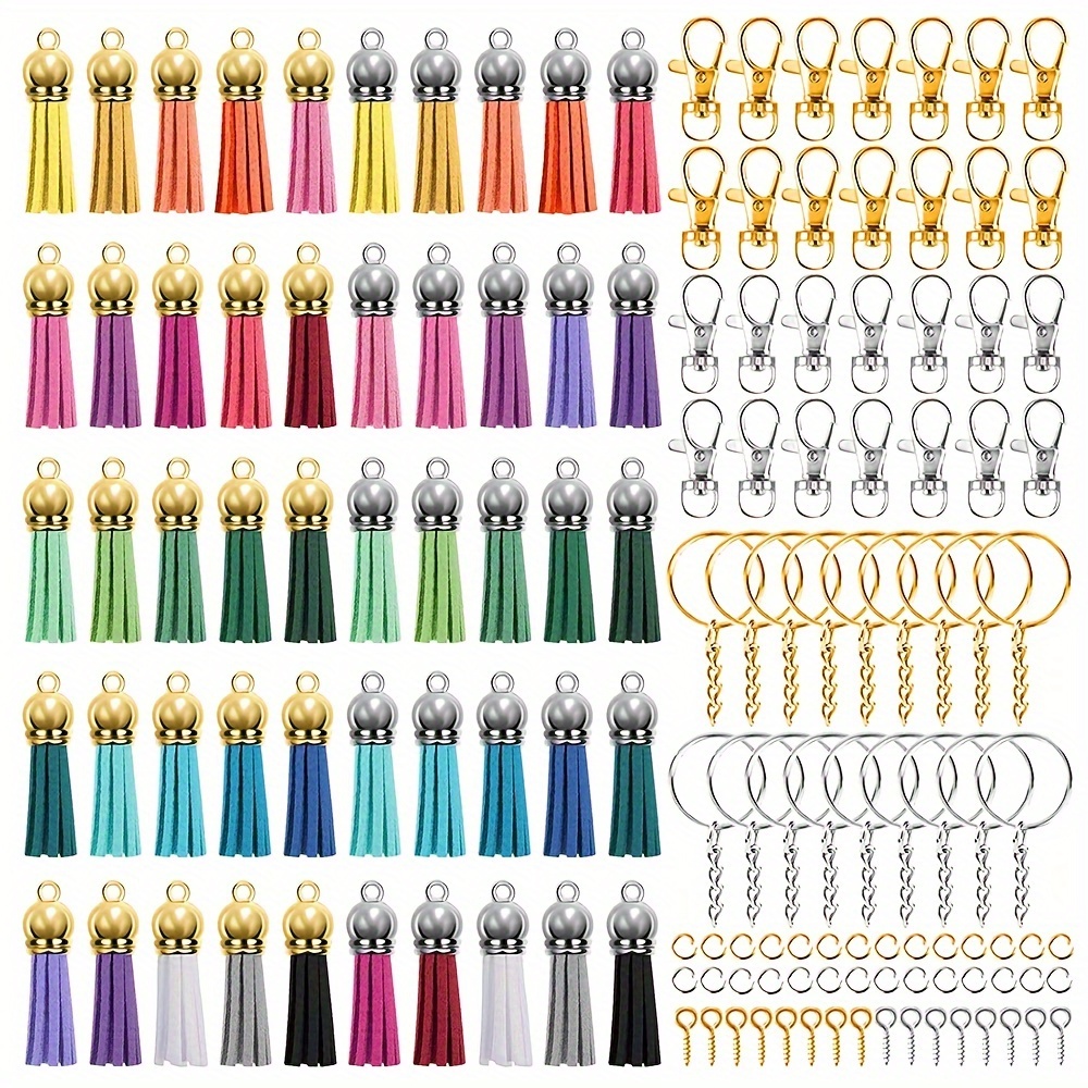 Ensemble de 160 pièces comprenant des anneaux porte-clés, des anneaux brisés, des pendentifs et des pompons en cuir pour la création de bijoux et de d'art décoratif.
Ensemble de 160 pièces comprenant des anneaux porte-clés, des anneaux brisés, des pendentifs et des pompons en cuir pour la création de bijoux et de d'art décoratif.