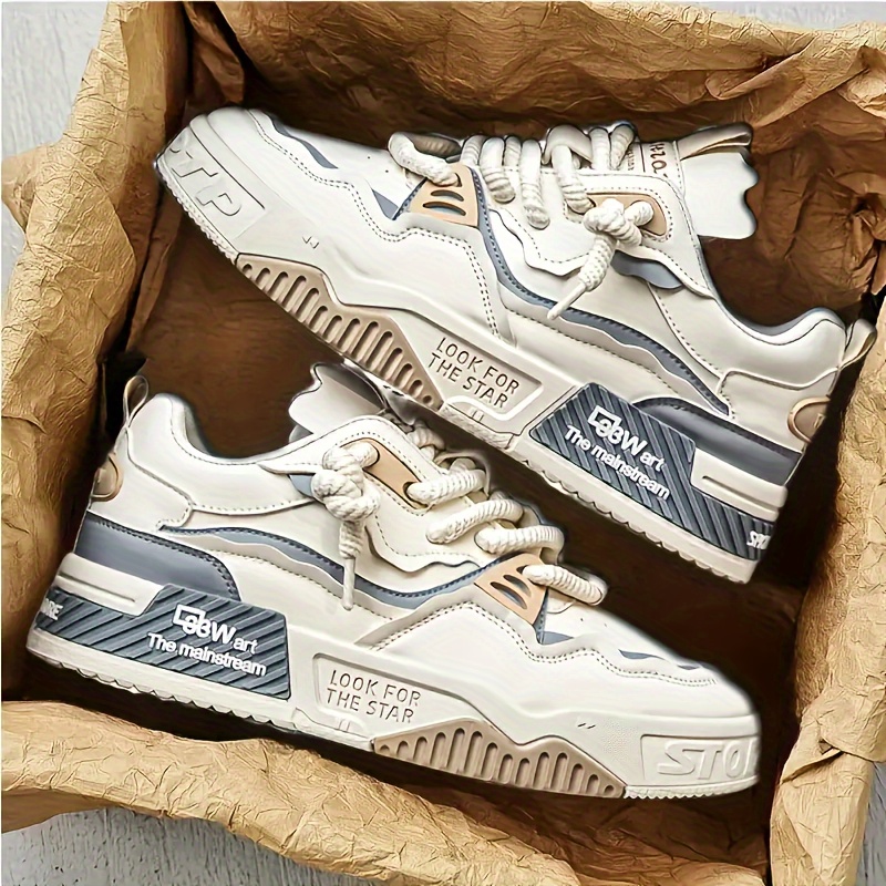 1 paire de baskets décontractées pour hommes, confortables, fausses, basses, à lacets, à semelle épaisse, chaussures de sport toutes , à bout rond, pour les vacances en extérieur
1 paire de baskets décontractées pour hommes, confortables, fausses, basses, à lacets, à semelle épaisse, chaussures de sport toutes , à bout rond, pour les vacances en extérieur