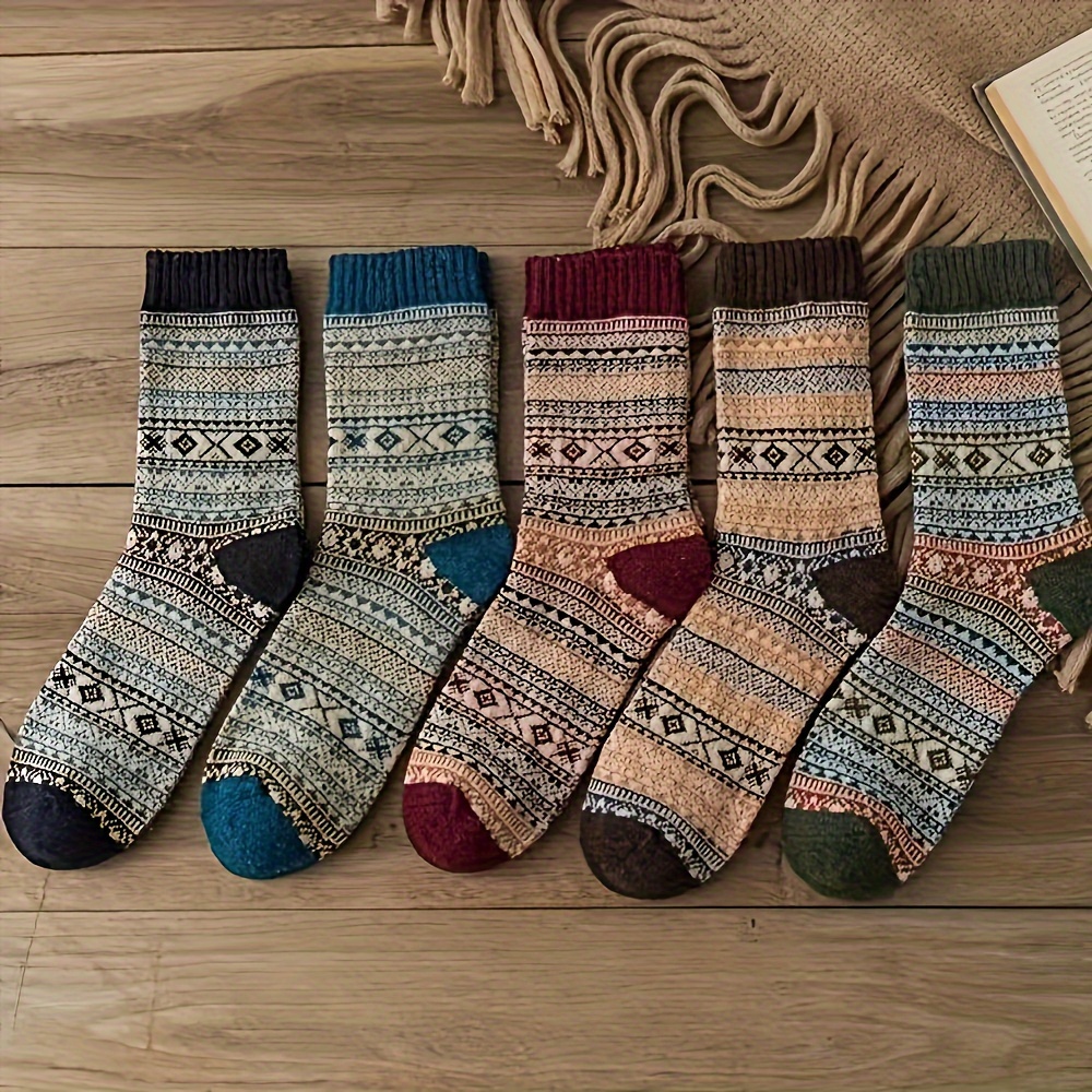 5-pack Men's Vintage Ethnic Knit Crew Socks, Polyester-cotton Blend, Thermal Comfort Fit, Soft Elastic Casual Socks For Autumn & Winter
5-pack Men's Vintage Ethnic Knit Crew Socks, Polyester-cotton Blend, Thermal Comfort Fit, Soft Elastic Casual Socks For Autumn & Winter