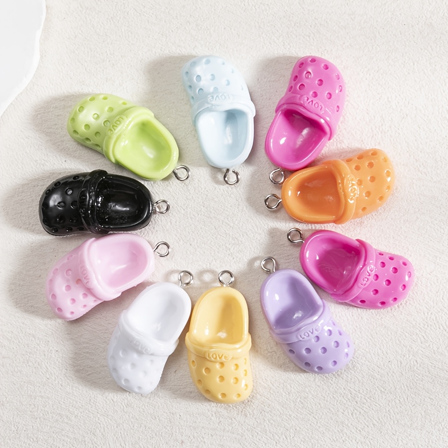 10pcs Creative Hole Shoes Pendant Suitable For Earrings, Bracelets, Necklaces, Backpack Pendants, Car Keychains And Other Pendant Accessories Daily Matching New Year Couple Gifts
10pcs Creative Hole Shoes Pendant Suitable For Earrings, Bracelets, Necklaces, Backpack Pendants, Car Keychains And Other Pendant Accessories Daily Matching New Year Couple Gifts