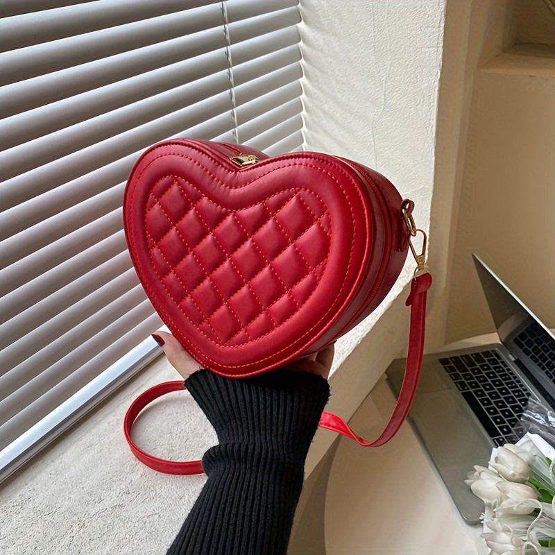 1pc Heart Shape Crossbody Bag, Solid Color Pu Leather Shoulder Handbag With Adjustable Strap
1pc Heart Shape Crossbody Bag, Solid Color Pu Leather Shoulder Handbag With Adjustable Strap