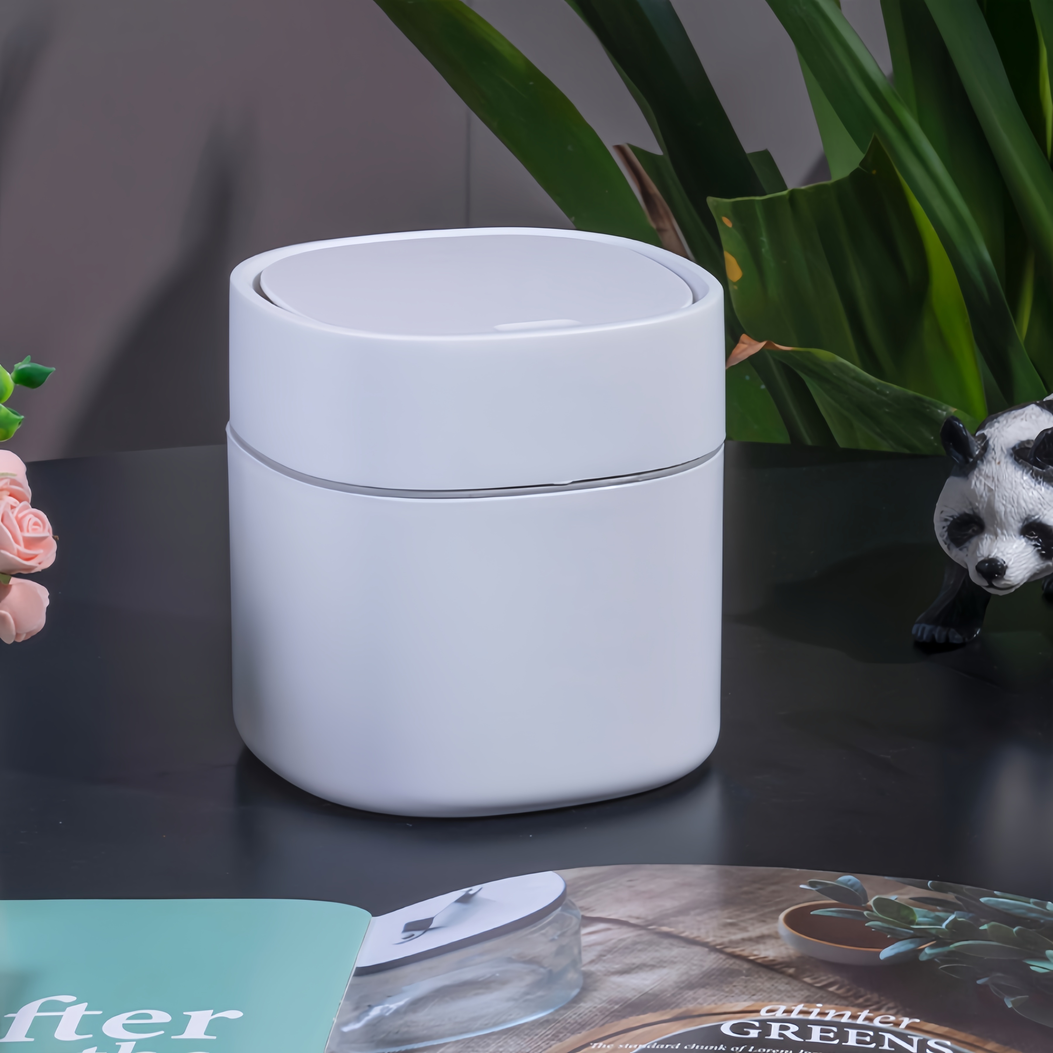 1pc White Plastic Mini Desktop Trash Can, Cylinder Office Push-top Lid, Bedside Storage Bin With Cover, Cute Bedroom Car Garbage Basket, 2l Capacity
1pc White Plastic Mini Desktop Trash Can, Cylinder Office Push-top Lid, Bedside Storage Bin With Cover, Cute Bedroom Car Garbage Basket, 2l Capacity
