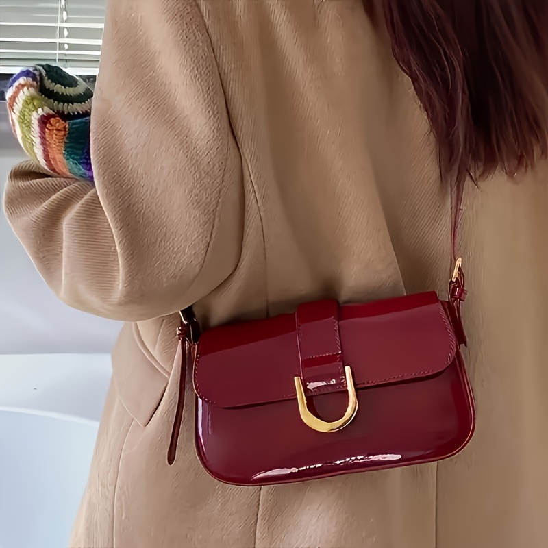 Women' Red Baguette Bag With Sequin Embellishment, Lightweight Messenger Bag With Removable Strap, Solid Color, Polyester Lined, Closure, Painted - Elegant Occasion Accessory
Women' Red Baguette Bag With Sequin Embellishment, Lightweight Messenger Bag With Removable Strap, Solid Color, Polyester Lined, Closure, Painted - Elegant Occasion Accessory