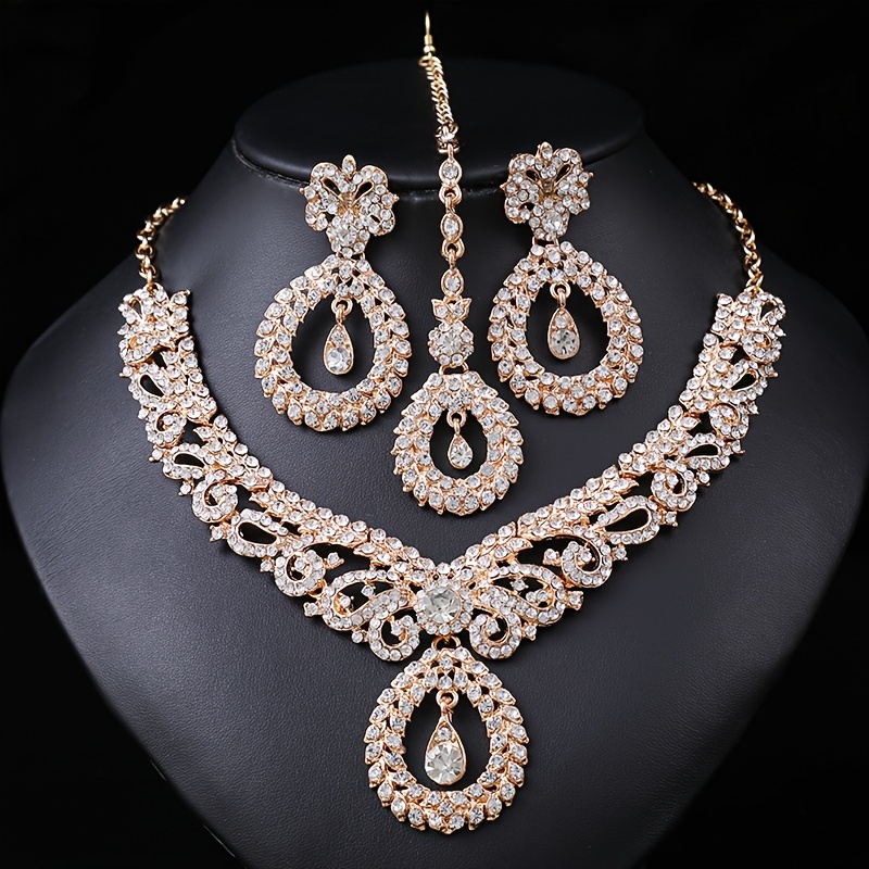 Chic 4pcs Jewelry Set For Women - Vintage Crystal Necklace & Earrings, Parties And Christmas, Best For Christmas 
Chic 4pcs Jewelry Set For Women - Vintage Crystal Necklace & Earrings, Parties And Christmas, Best For Christmas