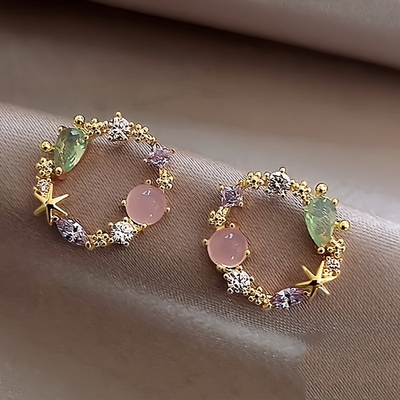 1 Pair Of Women's Small Small Round Earrings, And Compact Cat's Blue Colored Artificial Crystal Earrings, Women's Fashionable Jewelry Earrings
1 Pair Of Women's Small Small Round Earrings, And Compact Cat's Blue Colored Artificial Crystal Earrings, Women's Fashionable Jewelry Earrings