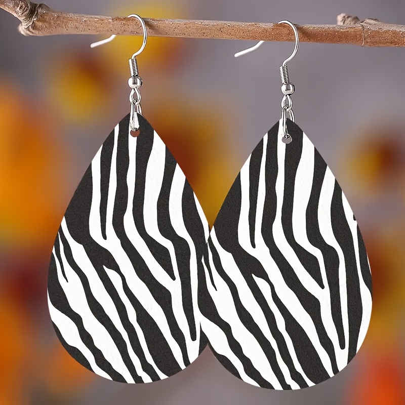-chic Black & White Striped Water Drop Earrings - Vintage Acrylic Dangle Jewelry For Women, Or Vacation
-chic Black & White Striped Water Drop Earrings - Vintage Acrylic Dangle Jewelry For Women, Or Vacation