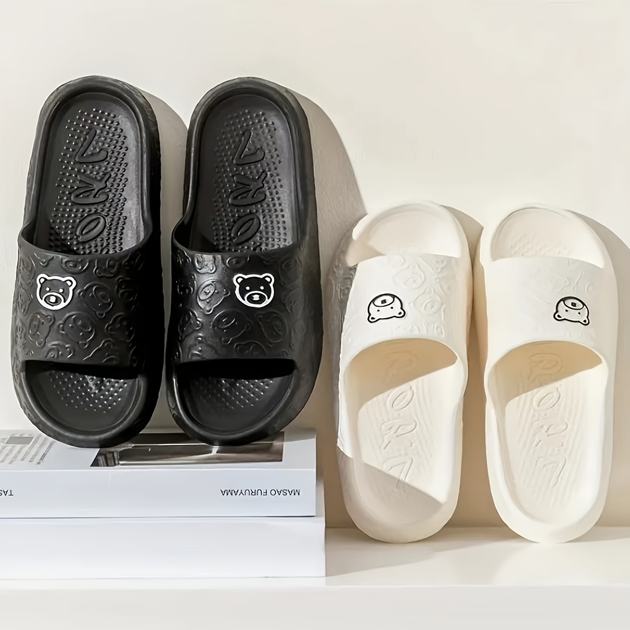 Cute Bear Pattern Eva Pillow Slides, Stylish Wear-resistant Quick Drying Home Bathroom Shoes, Comfy Unisex Summer Slides
Cute Bear Pattern Eva Pillow Slides, Stylish Wear-resistant Quick Drying Home Bathroom Shoes, Comfy Unisex Summer Slides
