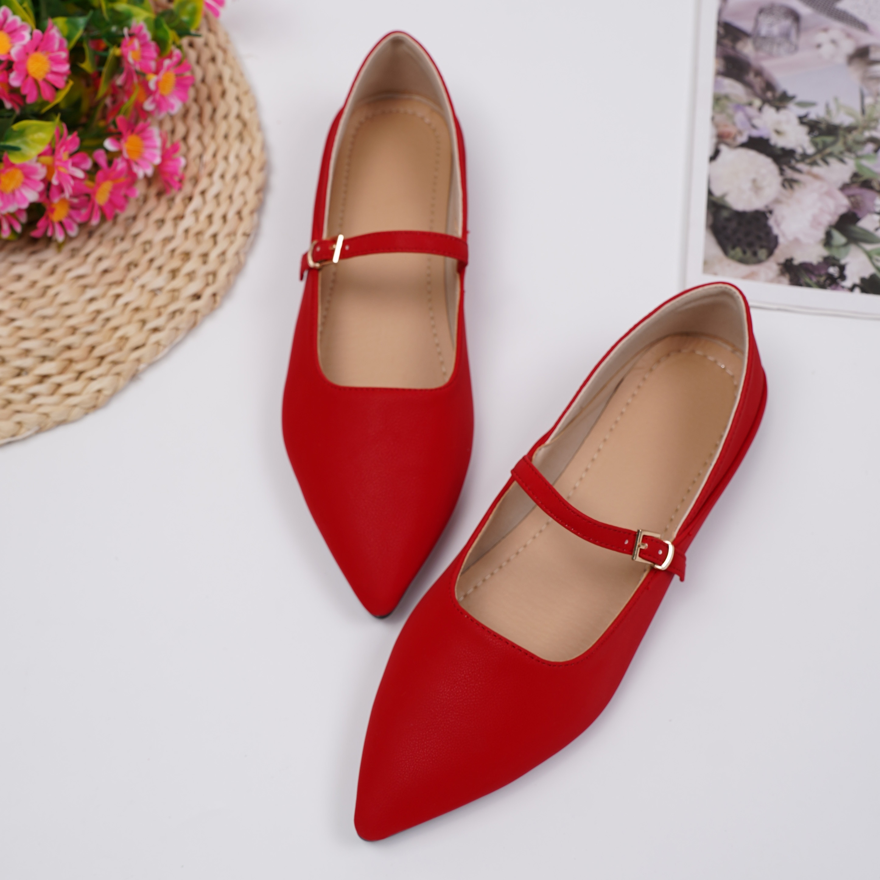 Women's Solid Color Flat Shoes, Casual Point Toe Buckle Strap Shoes, Lightweight & Comfortable Shoes
Women's Solid Color Flat Shoes, Casual Point Toe Buckle Strap Shoes, Lightweight & Comfortable Shoes
