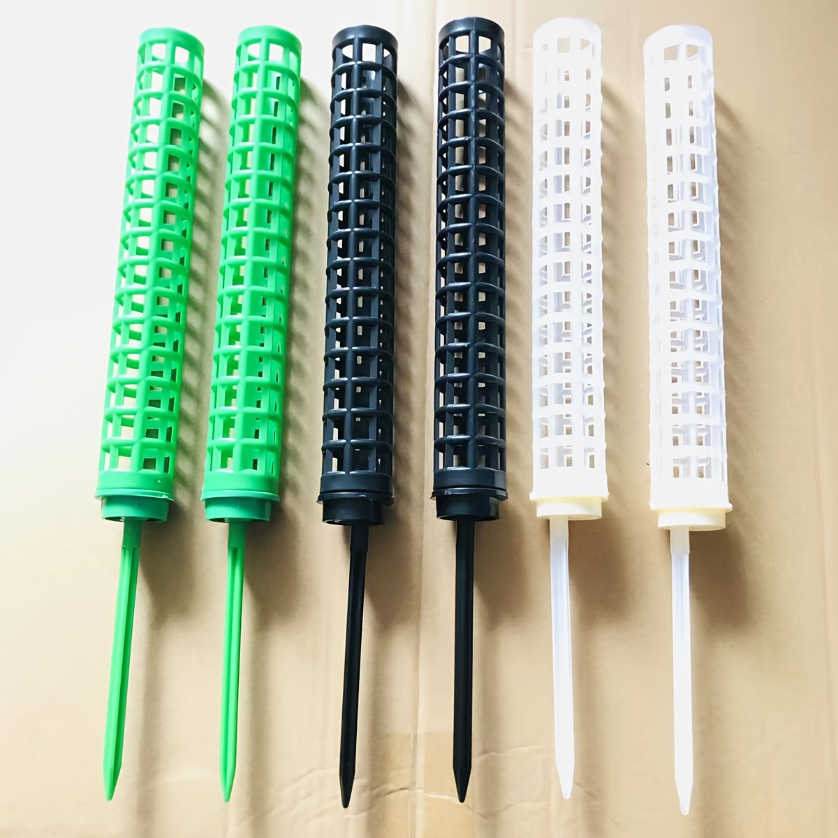 2/4 Poteaux de mousse pouvant connectés pour les plantes grimpantes, y des outils en plastique pour la mousse.
2/4 Poteaux de mousse pouvant connectés pour les plantes grimpantes, y des outils en plastique pour la mousse.