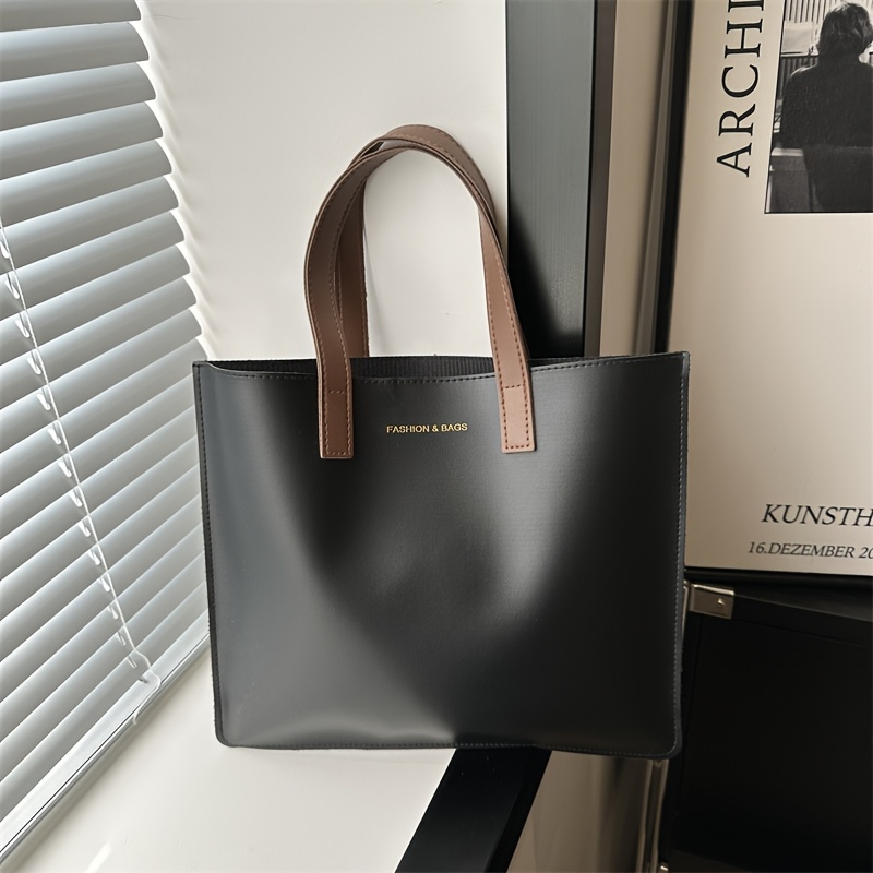 A Large-capacity Trendy Tote Bag For Women, For Work And Casual Use, Suitable For Carrying A Laptop.
A Large-capacity Trendy Tote Bag For Women, For Work And Casual Use, Suitable For Carrying A Laptop.