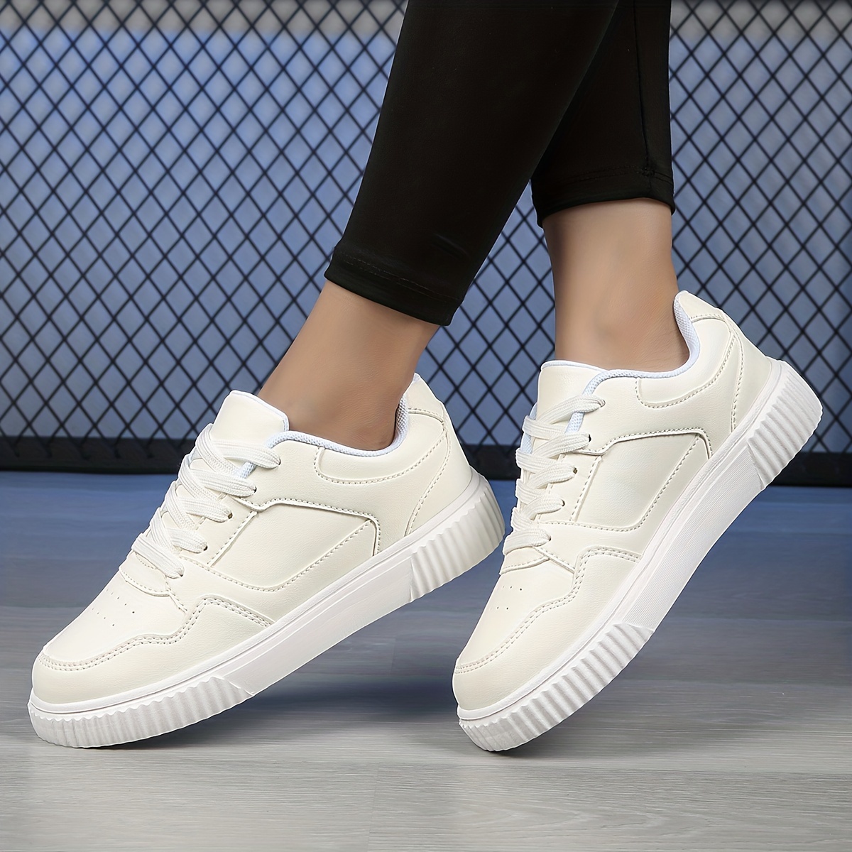 Women's Solid Color Skate Shoes, Casual Lace Up Outdoor Shoes, Comfortable Low Top Sneakers
Women's Solid Color Skate Shoes, Casual Lace Up Outdoor Shoes, Comfortable Low Top Sneakers