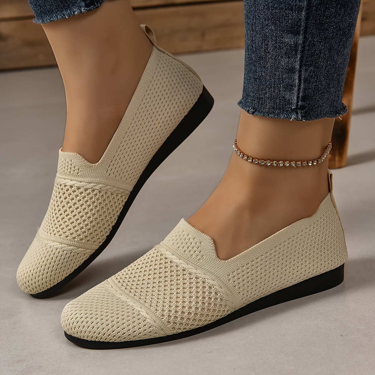 Women's Solid Color Knitted Flats, Slip On Lightweight Soft Sole Walking Ballets, Breathable Shallow Mouth Shoes
Women's Solid Color Knitted Flats, Slip On Lightweight Soft Sole Walking Ballets, Breathable Shallow Mouth Shoes