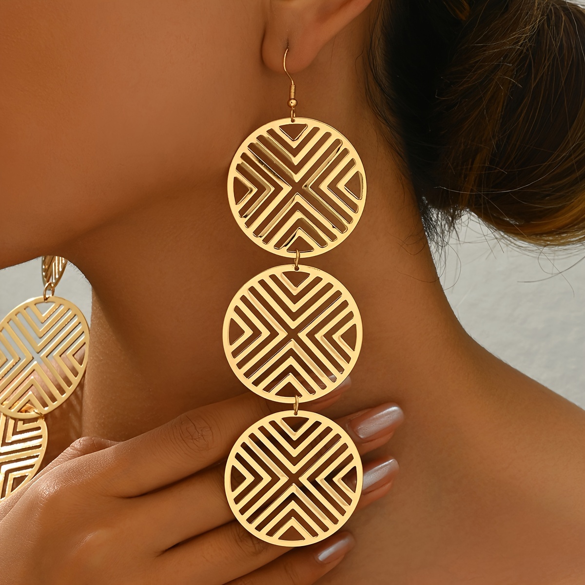 Boucles d'Oreilles Pendantes Rondes Géométriques Chic Minimalistes - Artisanat en Fer, Parfaites pour & les Fêtes
Boucles d'Oreilles Pendantes Rondes Géométriques Chic Minimalistes - Artisanat en Fer, Parfaites pour & les Fêtes