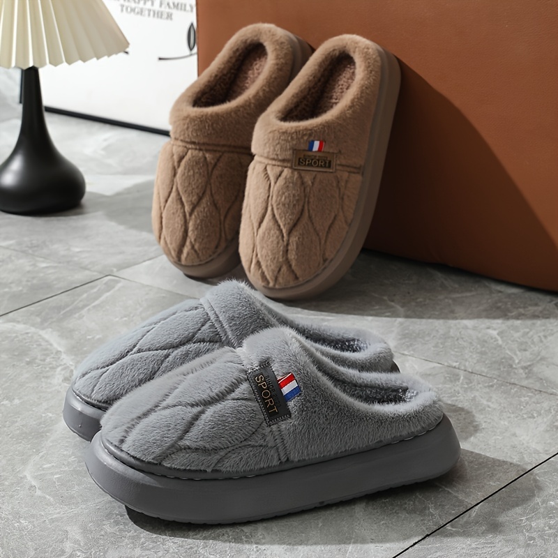 Chaussons Douillets pour Hommes - Antidérapants, Durables & Chauds pour Intérieur/Extérieur | Design Tendance de Couleur Unie avec Semelle Souple en EVA, Décontractés, Chaussons de Chambre
Chaussons Douillets pour Hommes - Antidérapants, Durables & Chauds pour Intérieur/Extérieur | Design Tendance de Couleur Unie avec Semelle Souple en EVA, Décontractés, Chaussons de Chambre