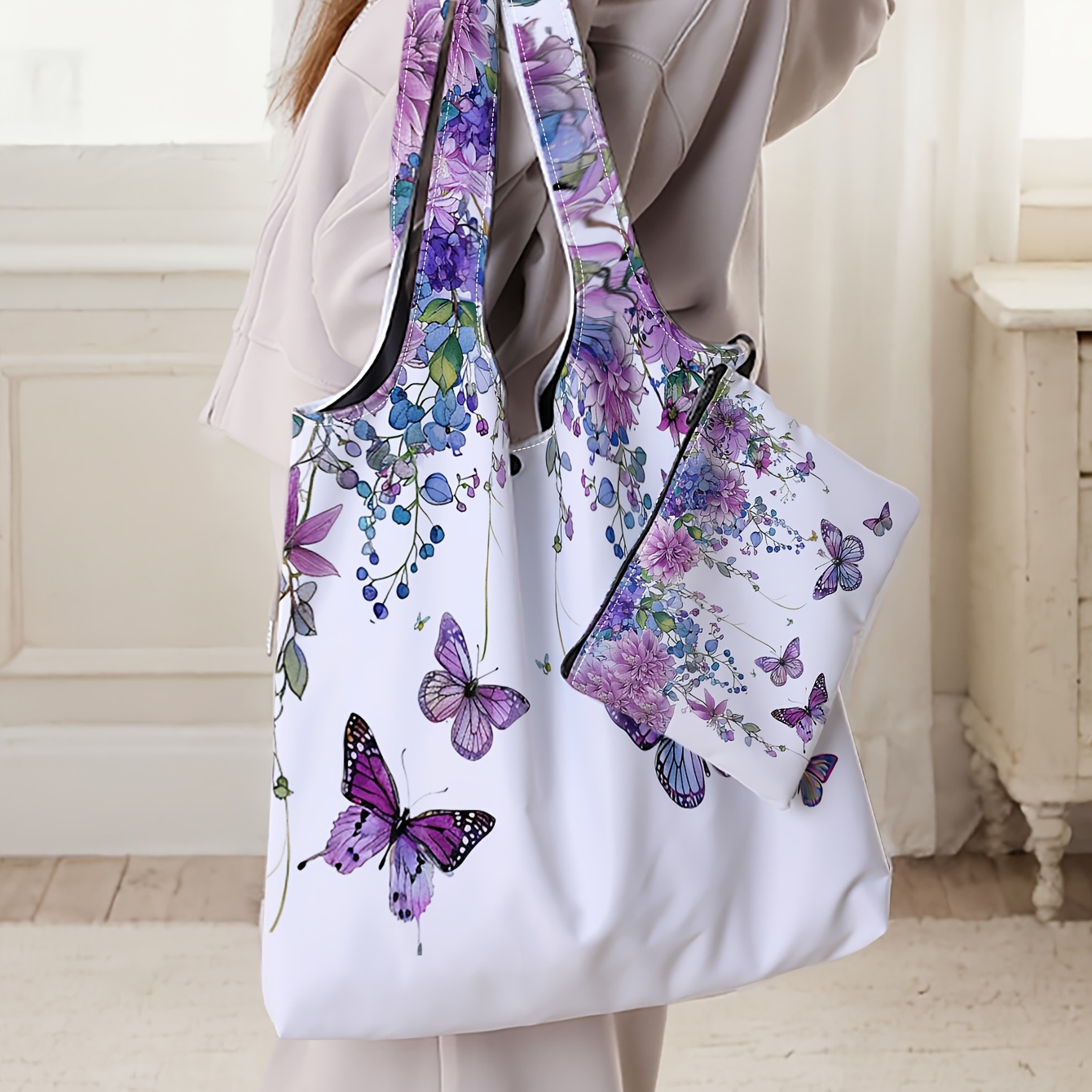 Large Capacity Two-piece Multifunctional Travel Bag, Cartoon Purple Printed Canvas Handbag, Portable Shoulder Bag, Reusable Shopping Handbag
Large Capacity Two-piece Multifunctional Travel Bag, Cartoon Purple Printed Canvas Handbag, Portable Shoulder Bag, Reusable Shopping Handbag