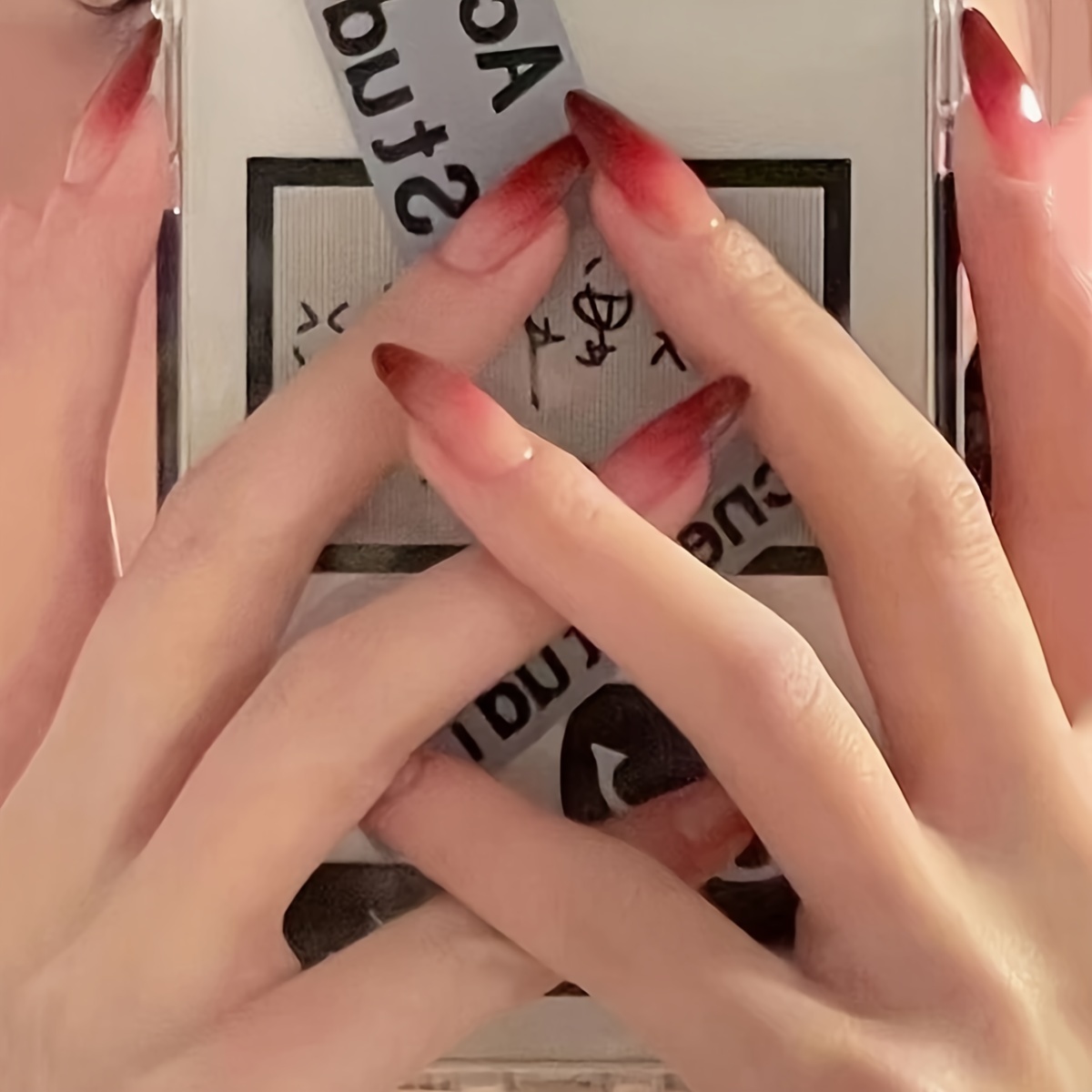 24pcs Almond Shape Press On Nails, Middle Length Drop Shaped Gradient Red False Nails With Glossy Finish, Adhesive Jelly Gel & Nail File Included For Party, Dance & Everyday Wear
24pcs Almond Shape Press On Nails, Middle Length Drop Shaped Gradient Red False Nails With Glossy Finish, Adhesive Jelly Gel & Nail File Included For Party, Dance & Everyday Wear