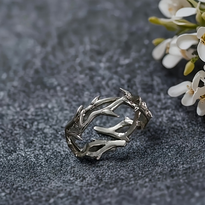 1pc Vintage Style Silvery Plated Irregular Shaped , Adjustable Hip Hop Single Ring For Men, Alloy Material
1pc Vintage Style Silvery Plated Irregular Shaped , Adjustable Hip Hop Single Ring For Men, Alloy Material