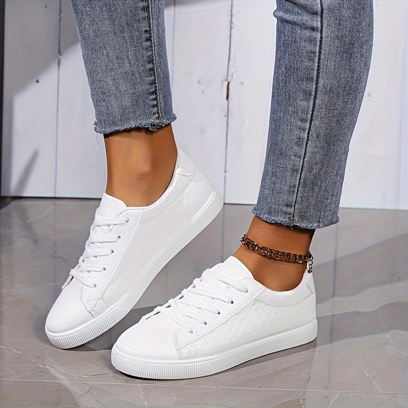 Women's Classic White Sneakers, Low-top Casual Lace-up Walking Shoes, Comfortable Fashion Athletic Footwear, Versatile For Daily Wear
Women's Classic White Sneakers, Low-top Casual Lace-up Walking Shoes, Comfortable Fashion Athletic Footwear, Versatile For Daily Wear