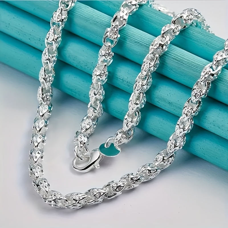 Collier tête de dragon en argent 925 haut de gamme, pour la Saint-Valentin, épaisseur de 5 mm et longueur de 50 à 60 cm, accessoire élégant pour hommes et femmes, idéal pour et , cadeaux de Noël
Collier tête de dragon en argent 925 haut de gamme, pour la Saint-Valentin, épaisseur de 5 mm et longueur de 50 à 60 cm, accessoire élégant pour hommes et femmes, idéal pour et , cadeaux de Noël