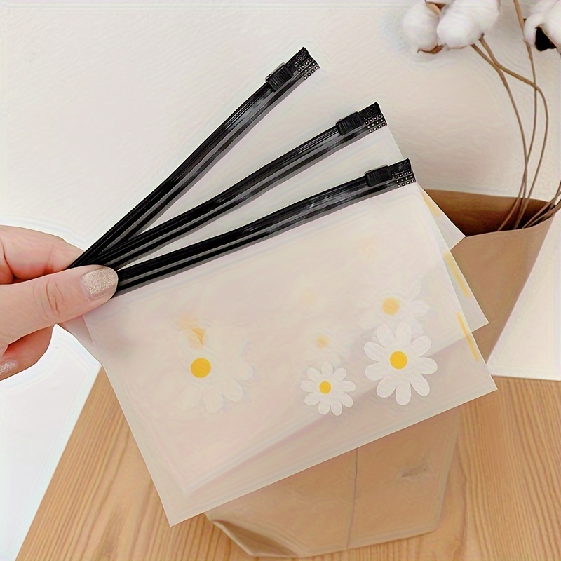 5/10 Pcs Pvc Small Plastic Cosmetic Bags For Girls Women, Lightweight, Portable, Durable Toiletry Bags & Storage Bags
5/10 Pcs Pvc Small Plastic Cosmetic Bags For Girls Women, Lightweight, Portable, Durable Toiletry Bags & Storage Bags