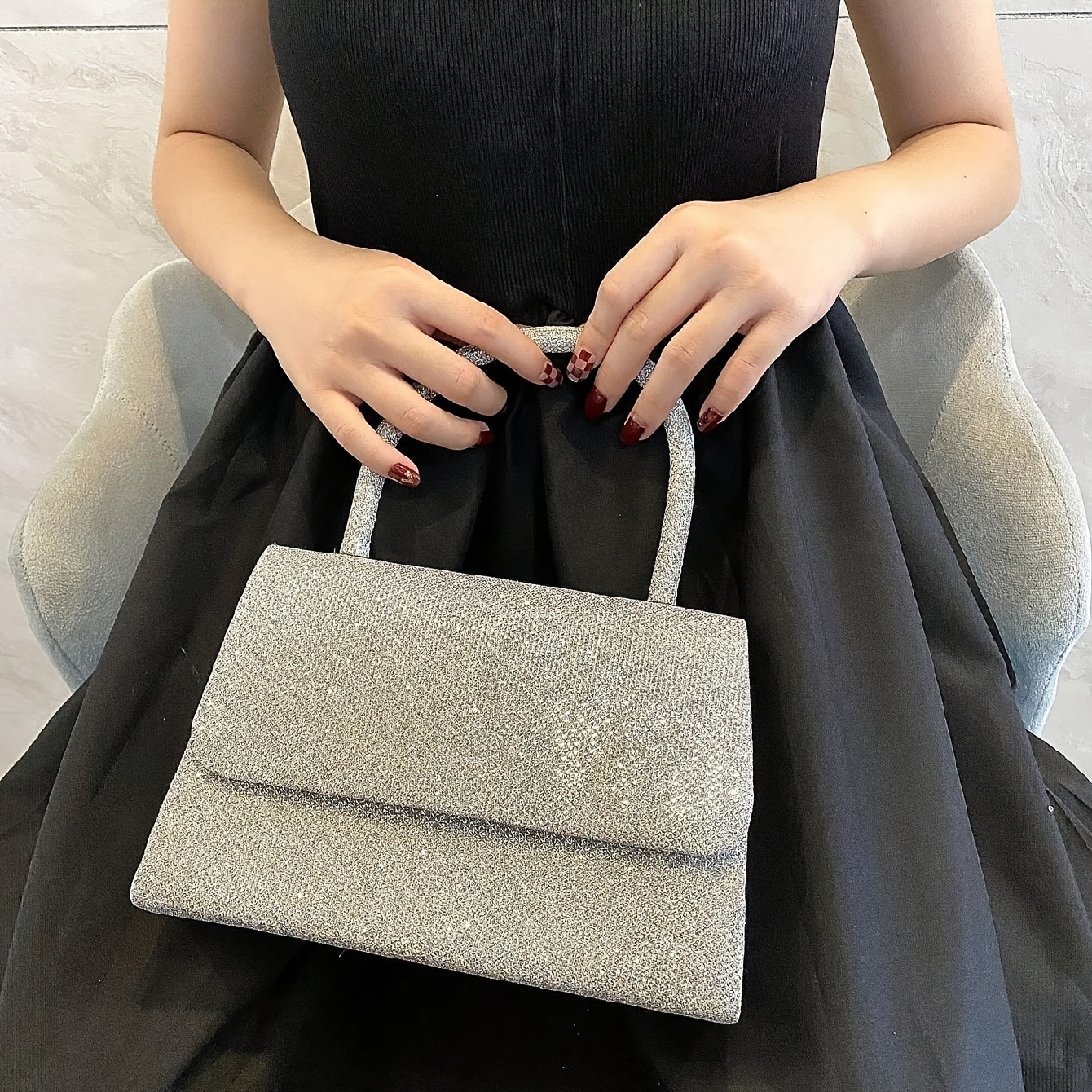 Mini Glittering Evening Bag With Flap, Elegant Handheld Square Purse For Party, Prom, And Wedding
Mini Glittering Evening Bag With Flap, Elegant Handheld Square Purse For Party, Prom, And Wedding