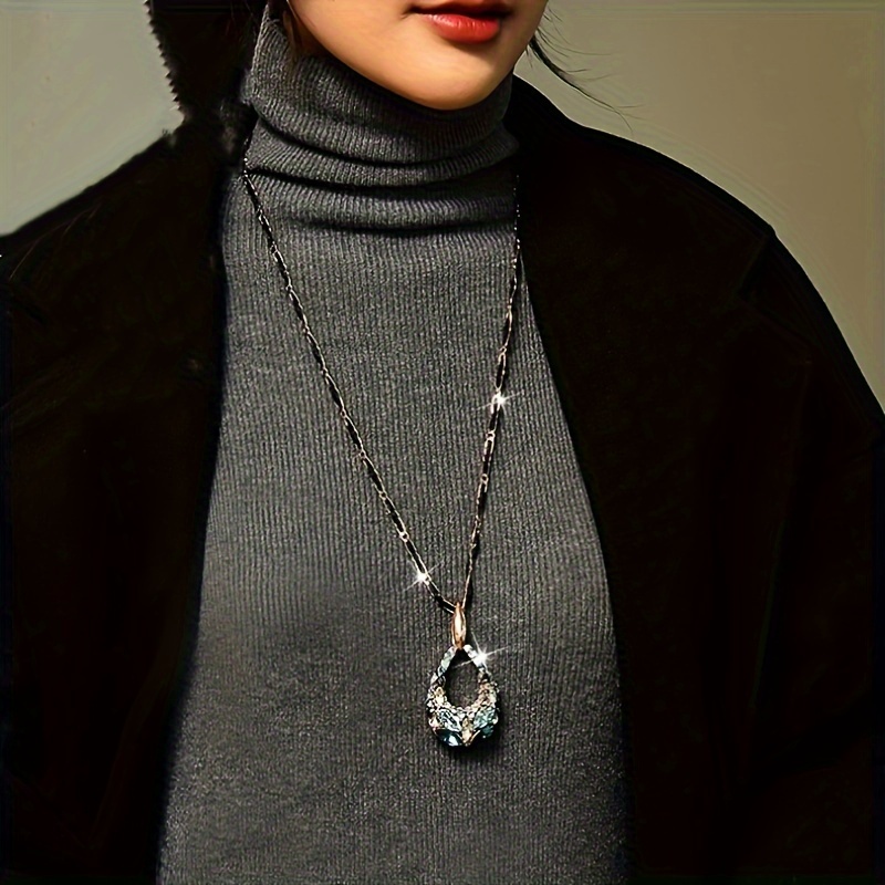 1pc Elegant & Sexy Long Pendant Necklace For Women, Alloy With Artificial Crystal, Chic Round Charm Design, Fashion Accessory For And Gift-, Suitable
1pc Elegant & Sexy Long Pendant Necklace For Women, Alloy With Artificial Crystal, Chic Round Charm Design, Fashion Accessory For And Gift-, Suitable