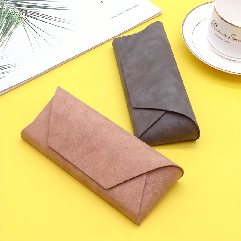 Elegant Magnetic Closure Fashion Glasses Case - Lightweight, Portable & Stylish Eyewear Storage For Men And Women
Elegant Magnetic Closure Fashion Glasses Case - Lightweight, Portable & Stylish Eyewear Storage For Men And Women