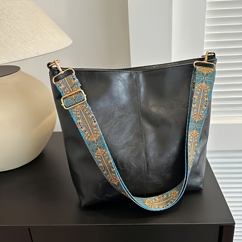 Women' Synthetic Leather Crossbody Bag With Bohemian Wide Strap - Stylish Bucket Shoulder Bag In Black, Casual Use, Small Crossbody Bag
Women' Synthetic Leather Crossbody Bag With Bohemian Wide Strap - Stylish Bucket Shoulder Bag In Black, Casual Use, Small Crossbody Bag