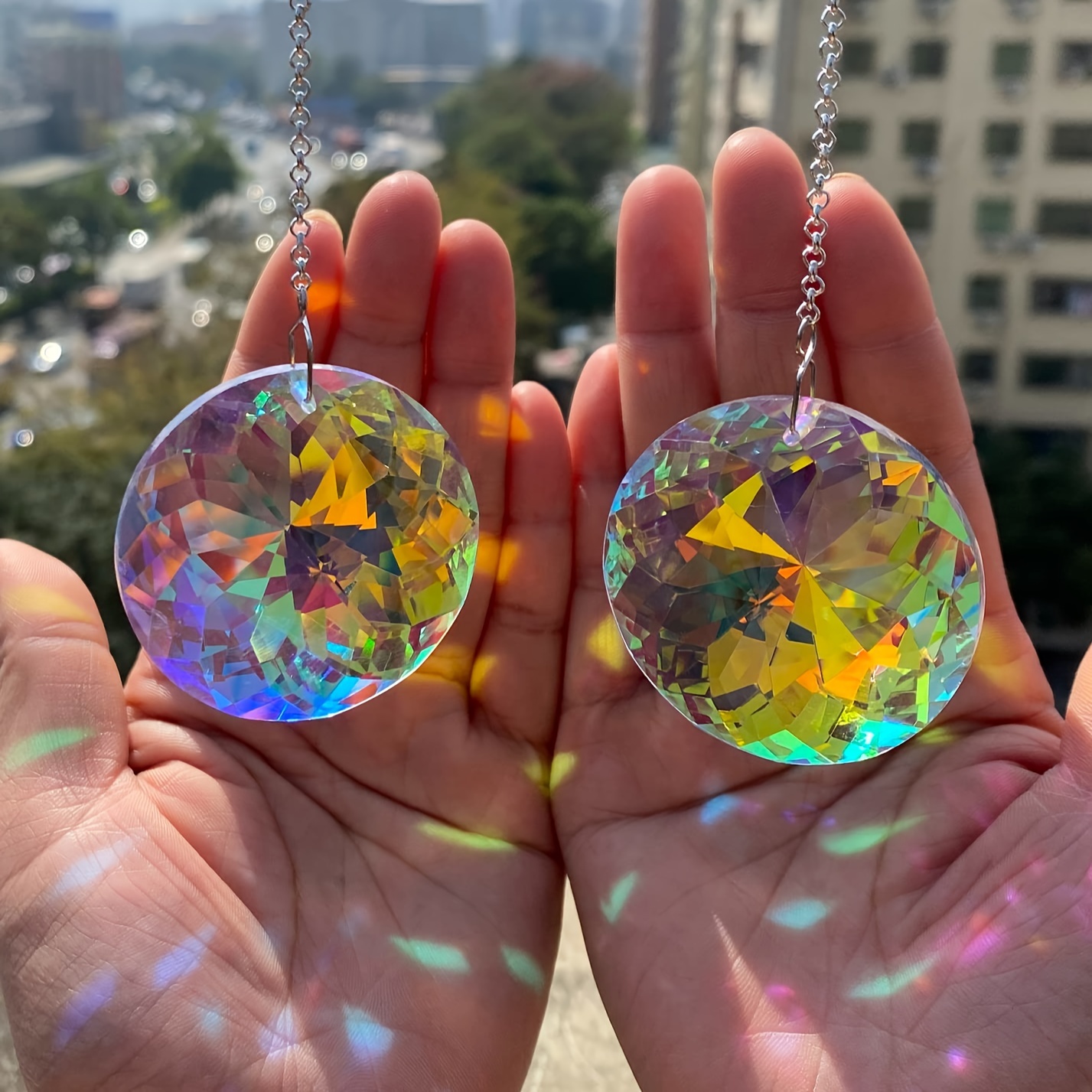 2pcs Style Glass Prism Sun , Hanging Decorations, Sequin Detail, No Electricity Needed, For Windows, Balcony, Kitchen, Garden, Crystal, Suncatchers
2pcs Style Glass Prism Sun , Hanging Decorations, Sequin Detail, No Electricity Needed, For Windows, Balcony, Kitchen, Garden, Crystal, Suncatchers