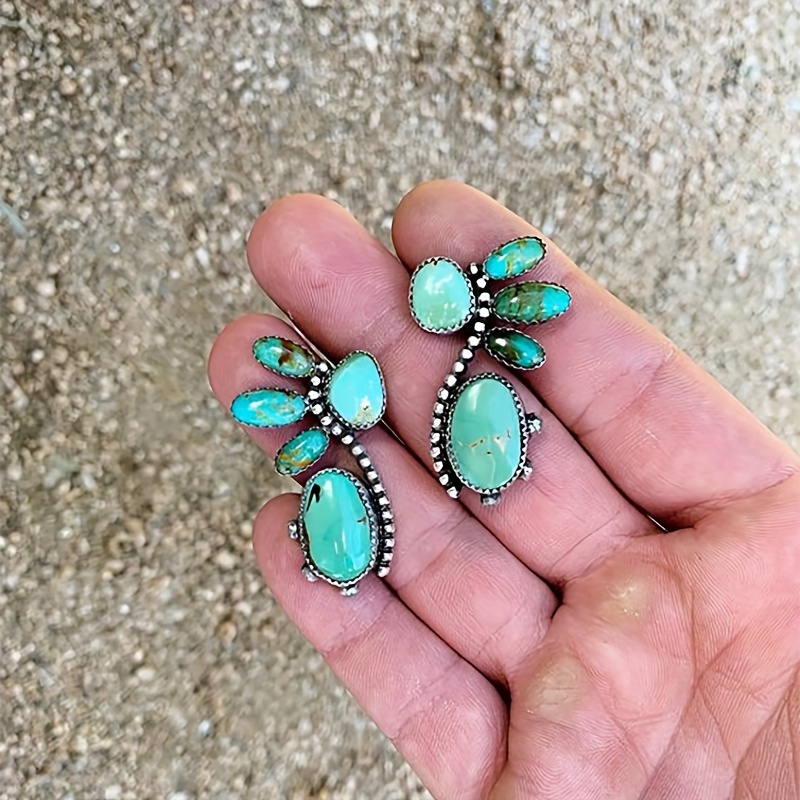 Bohemian Style Retro Turquoise Geometric Flower Earrings European And American Women's Earrings Valentine's Day Jewelry
Bohemian Style Retro Turquoise Geometric Flower Earrings European And American Women's Earrings Valentine's Day Jewelry
