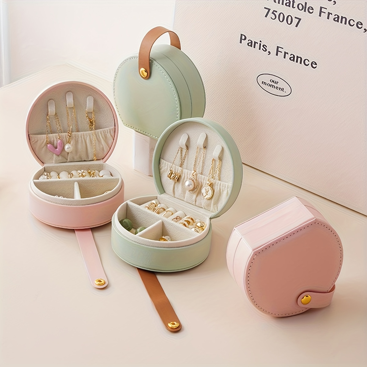 Travel Portable, Fashionable Mini Leather Jewelry Storage Box - Portable Cute Storage Box, Suitable For Necklaces, Rings, Earrings | Ideal Gift, With Safety Closure, Jewelry Box, Jewelry Boxes
Travel Portable, Fashionable Mini Leather Jewelry Storage Box - Portable Cute Storage Box, Suitable For Necklaces, Rings, Earrings | Ideal Gift, With Safety Closure, Jewelry Box, Jewelry Boxes