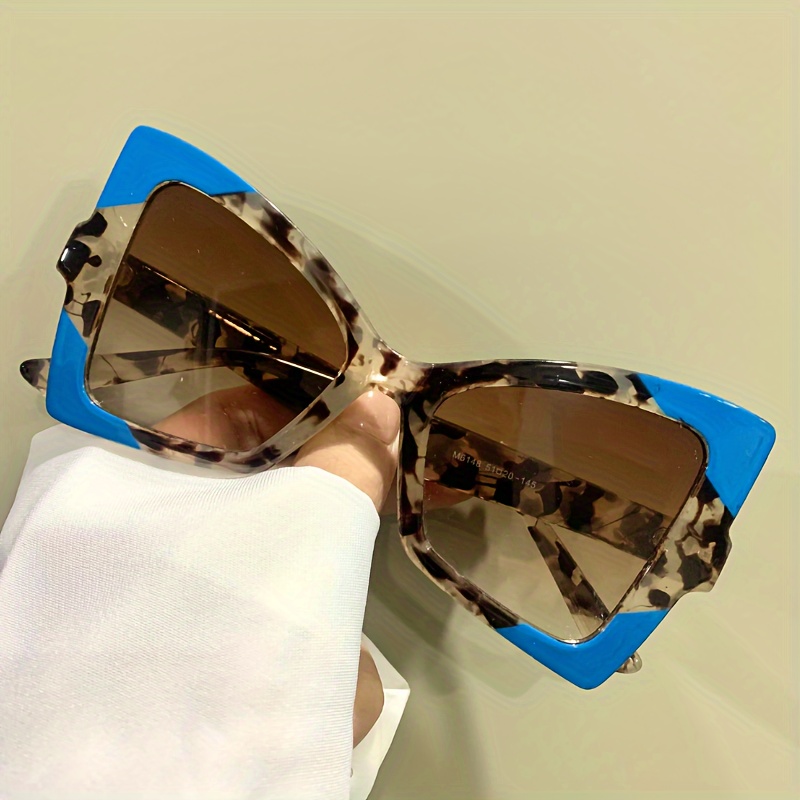 Large Cat Eye For Women Jelly Color Block Fashion Gradient Lens Sun Shades For Vacation Beach Party
Large Cat Eye For Women Jelly Color Block Fashion Gradient Lens Sun Shades For Vacation Beach Party