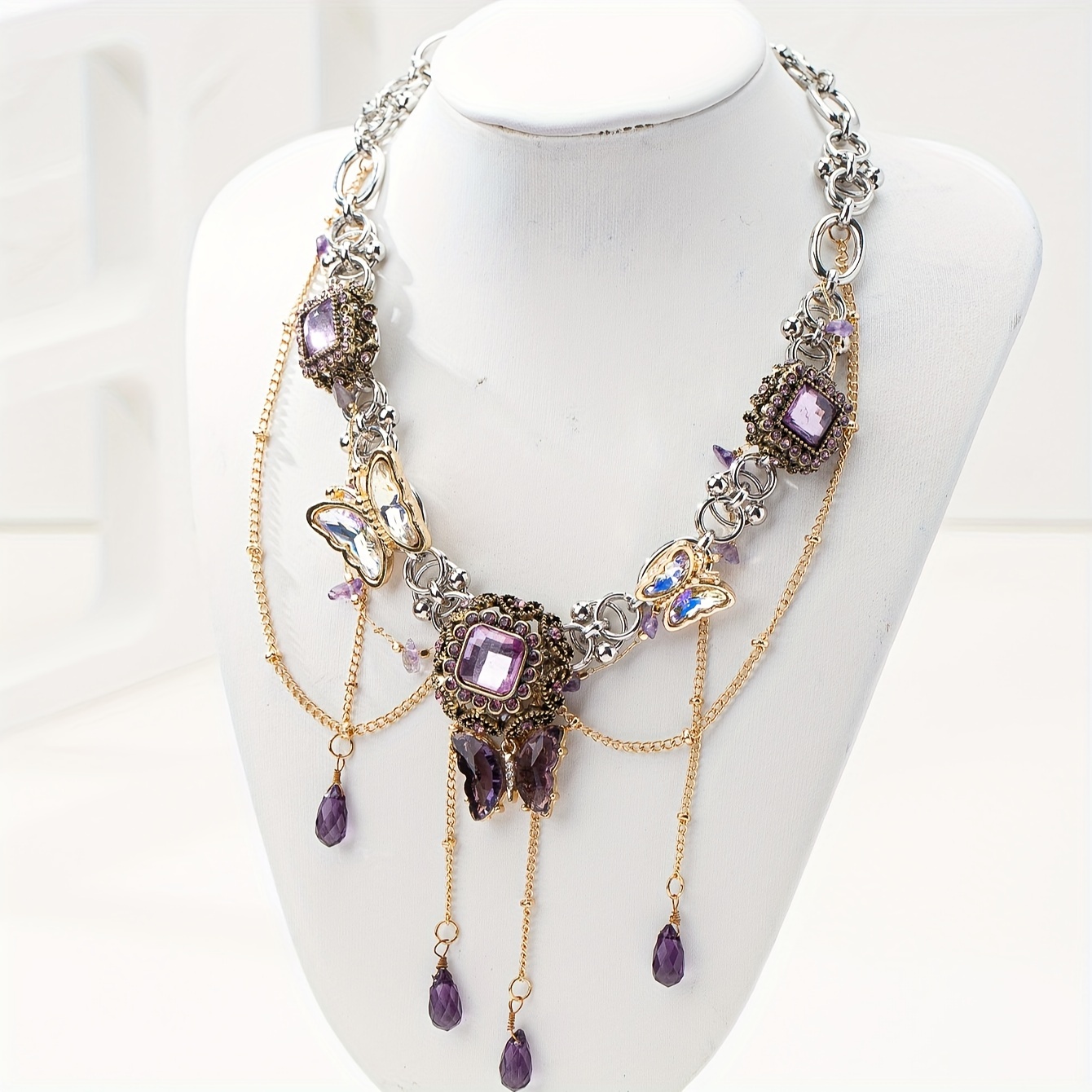 Vintage Tassel Necklace With Amethyst Accents - Zinc Alloy, Casual Attire, Elegant Style
Vintage Tassel Necklace With Amethyst Accents - Zinc Alloy, Casual Attire, Elegant Style