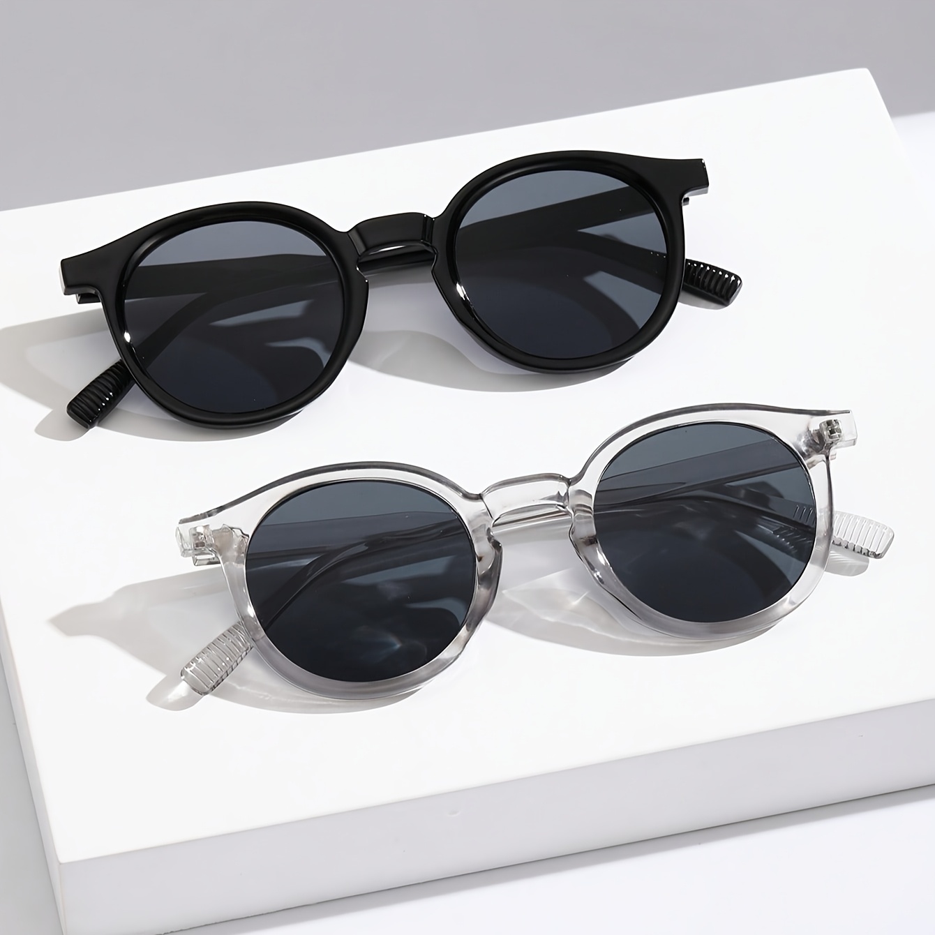 Fairmarry 2pcs Lunettes Rondes Rétro pour Hommes - Verres PC Anti-Reflets , Cadeau pour Amis & Famille
Fairmarry 2pcs Lunettes Rondes Rétro pour Hommes - Verres PC Anti-Reflets , Cadeau pour Amis & Famille