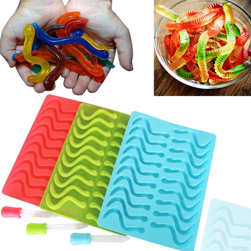 1pc 20 Cavity Silicone Gummy Worm Mold - Perfect For Chocolate, Sugar Candy, Jelly, Ice Tubes, And Cake Decorating - Easy To Use And Clean
1pc 20 Cavity Silicone Gummy Worm Mold - Perfect For Chocolate, Sugar Candy, Jelly, Ice Tubes, And Cake Decorating - Easy To Use And Clean